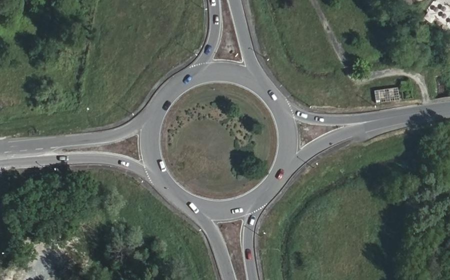 Vue aérienne du Rond-point anonyme n°25428467