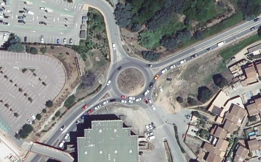 Vue aérienne du Rond-point anonyme n°25441203