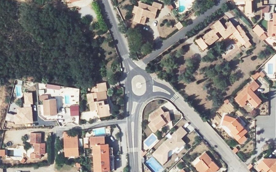 Vue aérienne du Rond-point anonyme n°25532007