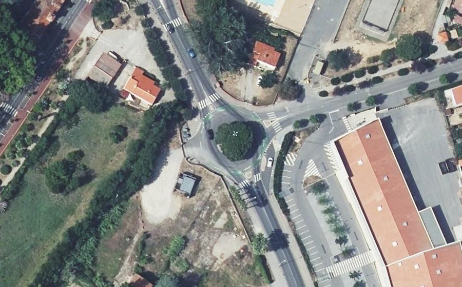 Vue aérienne du Rond-point anonyme n°25532010