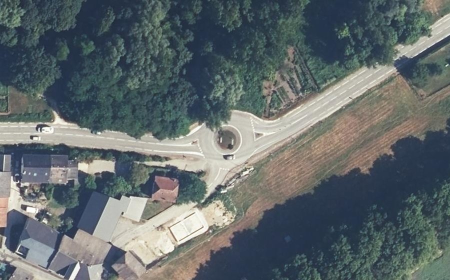 Vue aérienne du Rond-Point de la Croix de Leschaud
