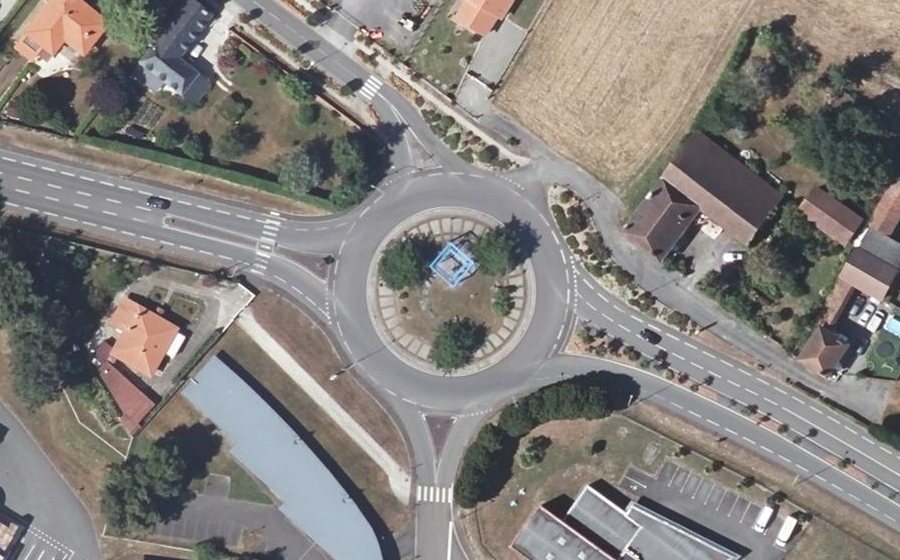 Vue aérienne du Rond-point anonyme n°25621007