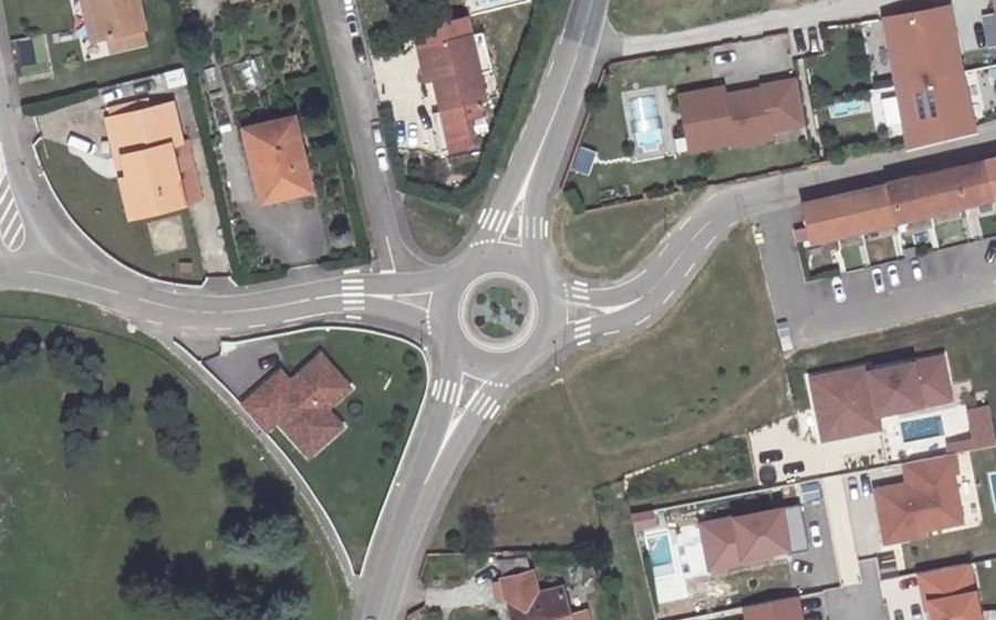 Vue aérienne du Rond-point anonyme n°257001050