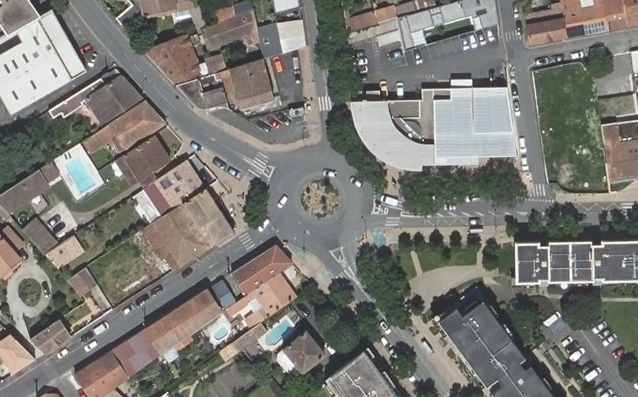 Vue aérienne du Roind-Point des Martyrs de la Résistance