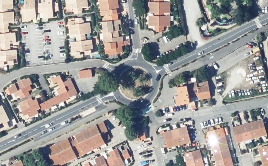 Vue aérienne du Rond-Point de l'Ordre National du Mérite