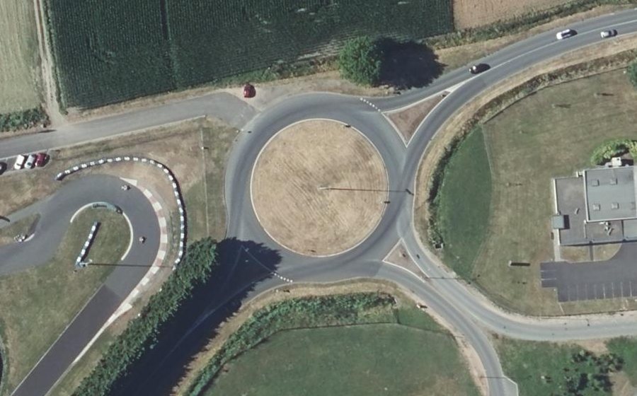 Vue aérienne du Rond-Point des Arvernes