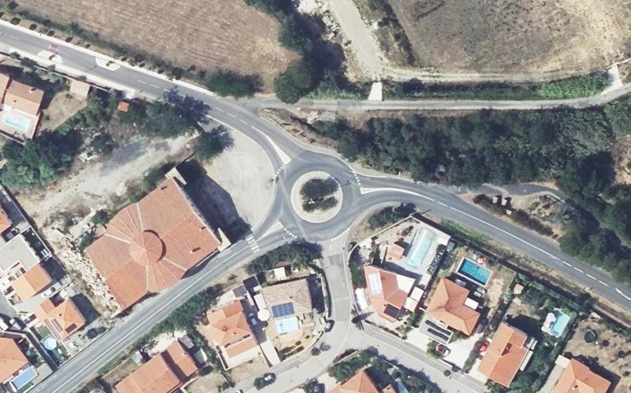 Vue aérienne du Rond-point anonyme n°25906366