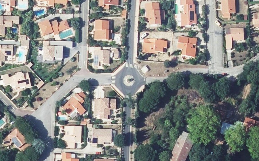 Vue aérienne du Rond-point anonyme n°25911290