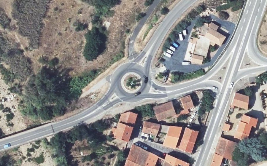 Vue aérienne du Rond-point anonyme n°25923993