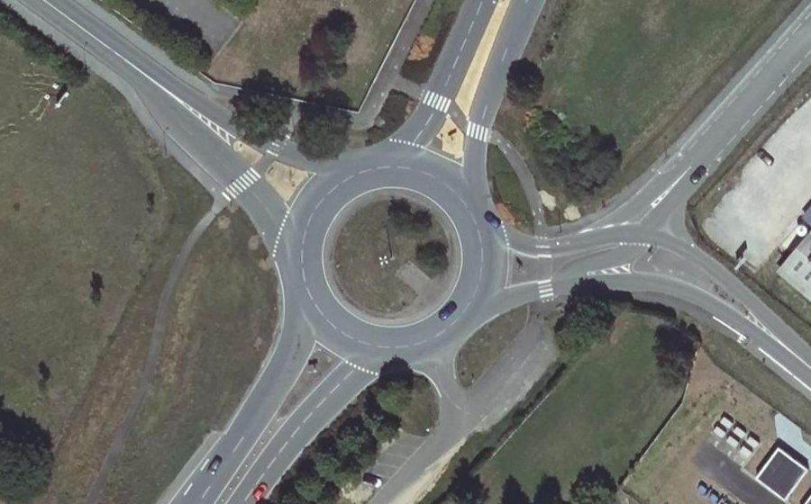 Vue aérienne du Rond-point anonyme n°25930067