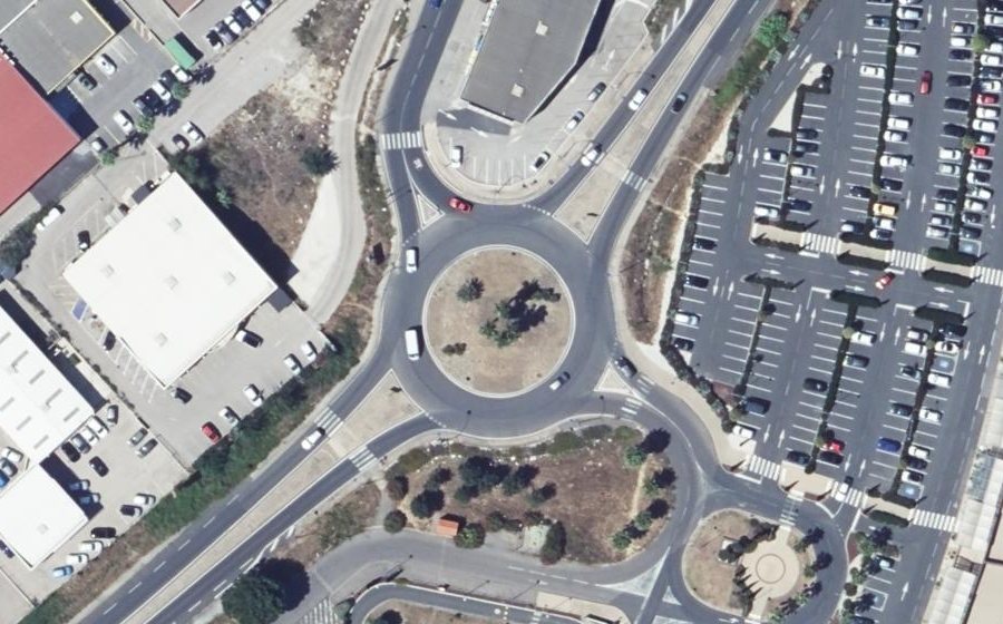 Vue aérienne du Rond-point anonyme n°25956723