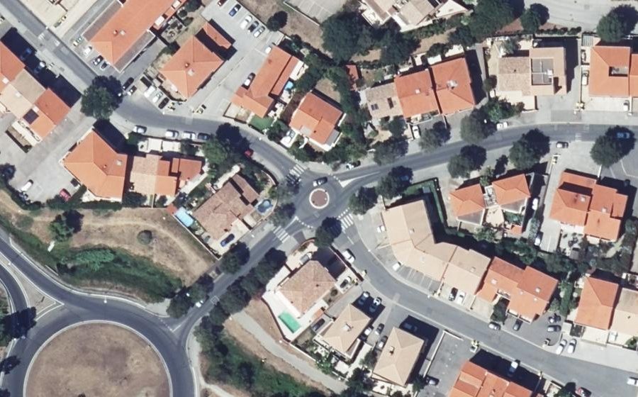 Vue aérienne du Rond-point anonyme n°25959211