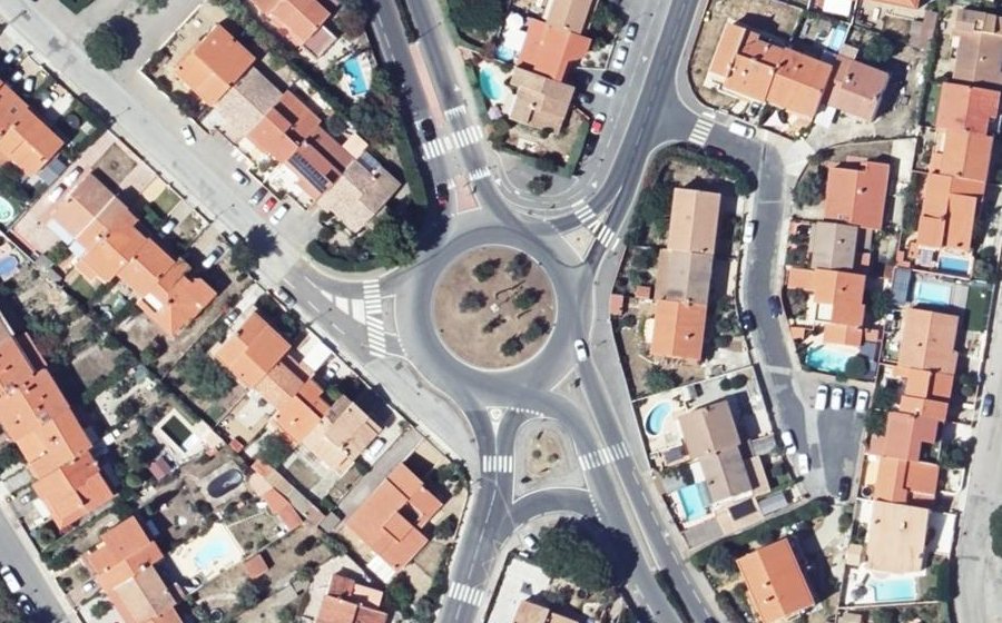 Vue aérienne du Rond-Point des Gilets Jaunes
