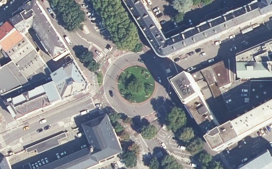Vue aérienne du Rond-point Mélinée et Missak Manouchian