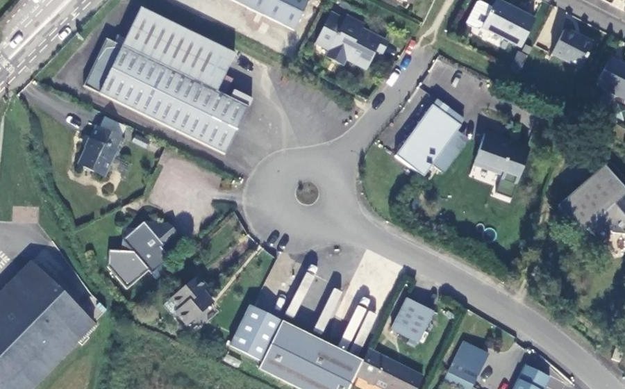 Vue aérienne du Rond-point anonyme n°26083759