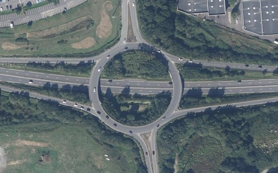 Vue aérienne du Rond-point anonyme n°26094668