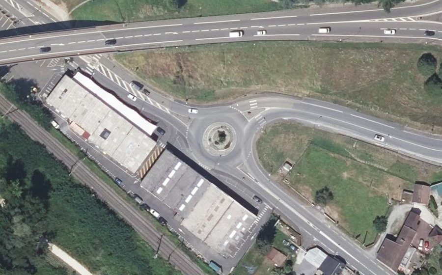 Vue aérienne du Rond-point anonyme n°26113523