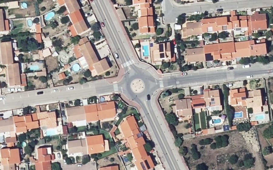 Vue aérienne du Rond-point anonyme n°26116404