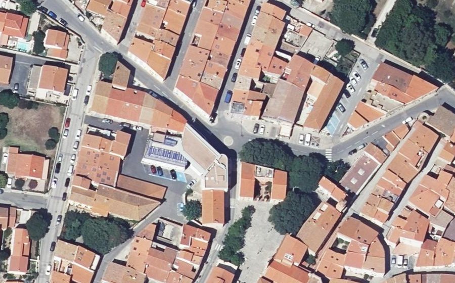 Vue aérienne du Rond-point anonyme n°26135160