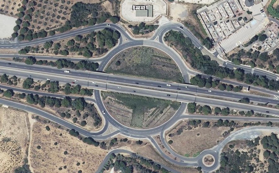 Vue aérienne du Rond-point anonyme n°26140387