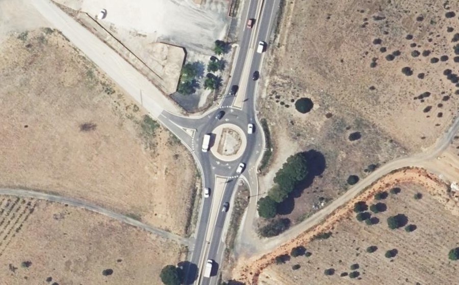 Vue aérienne du Rond-point anonyme n°26164627