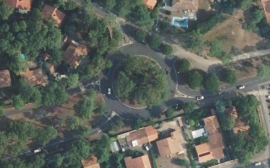 Vue aérienne du Rond-point anonyme n°26278279