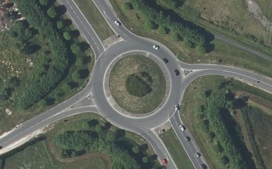 Vue aérienne du Rond-point anonyme n°26308960