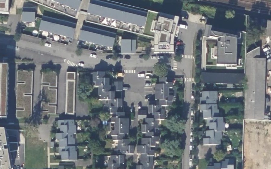 Vue aérienne du Rond-point anonyme n°263103790