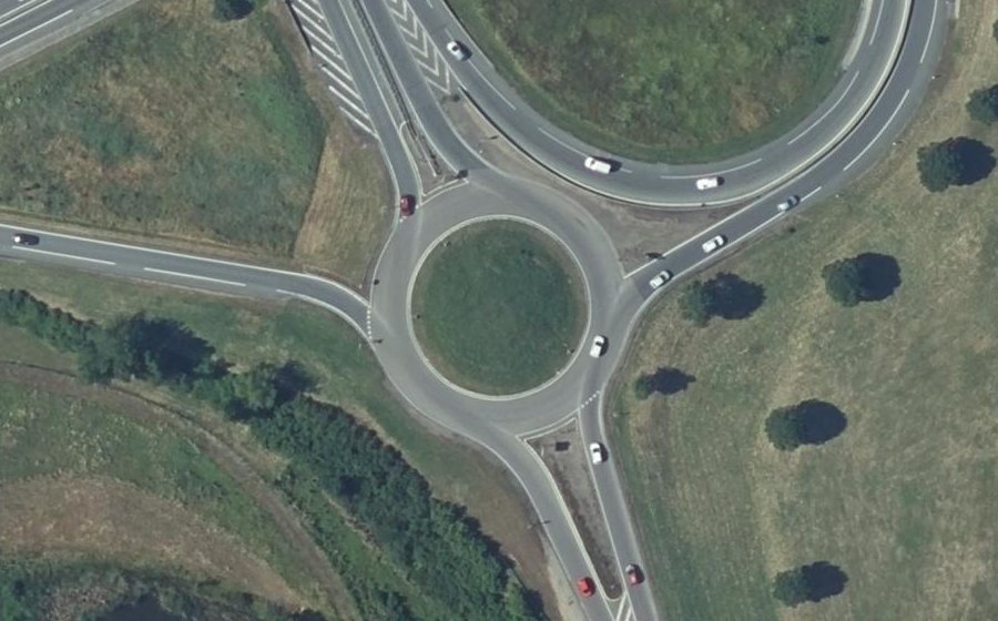 Vue aérienne du Rond-point anonyme n°26323533