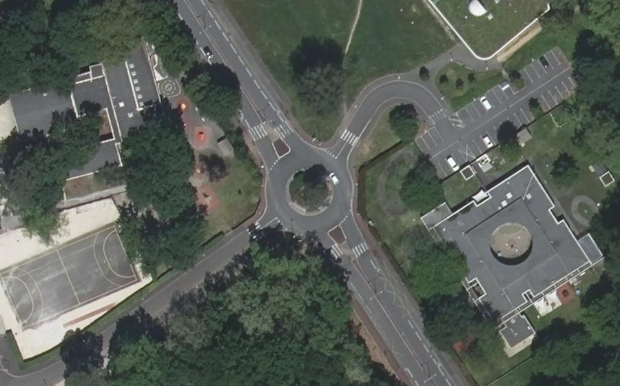 Vue aérienne du Rond-point anonyme n°26373064