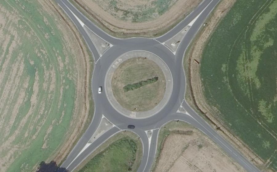 Vue aérienne du Rond-point anonyme n°26374197