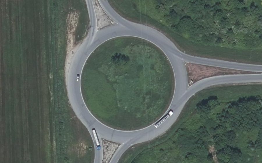 Vue aérienne du Rond-point anonyme n°26376729