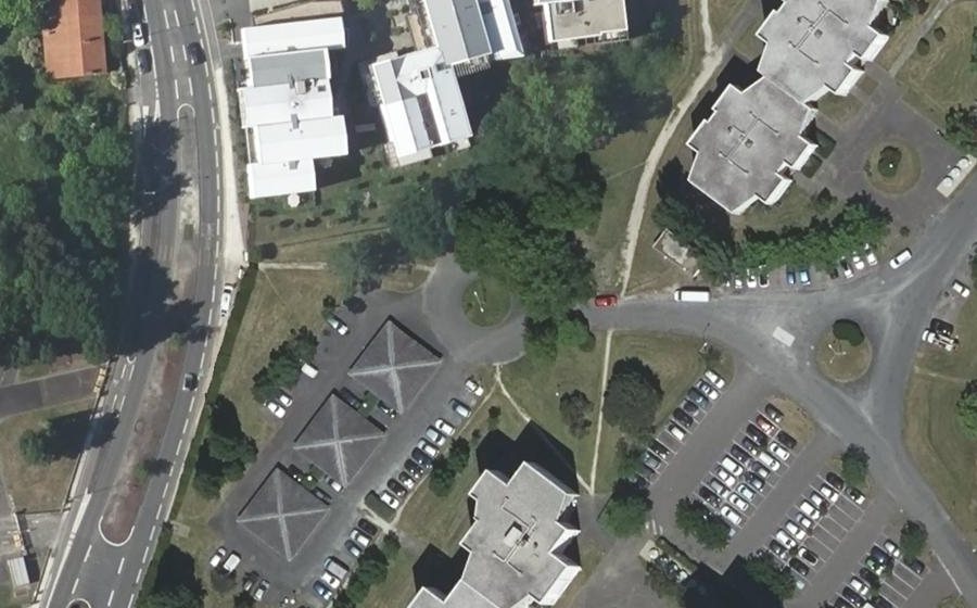 Vue aérienne du Rond-point anonyme n°26388877