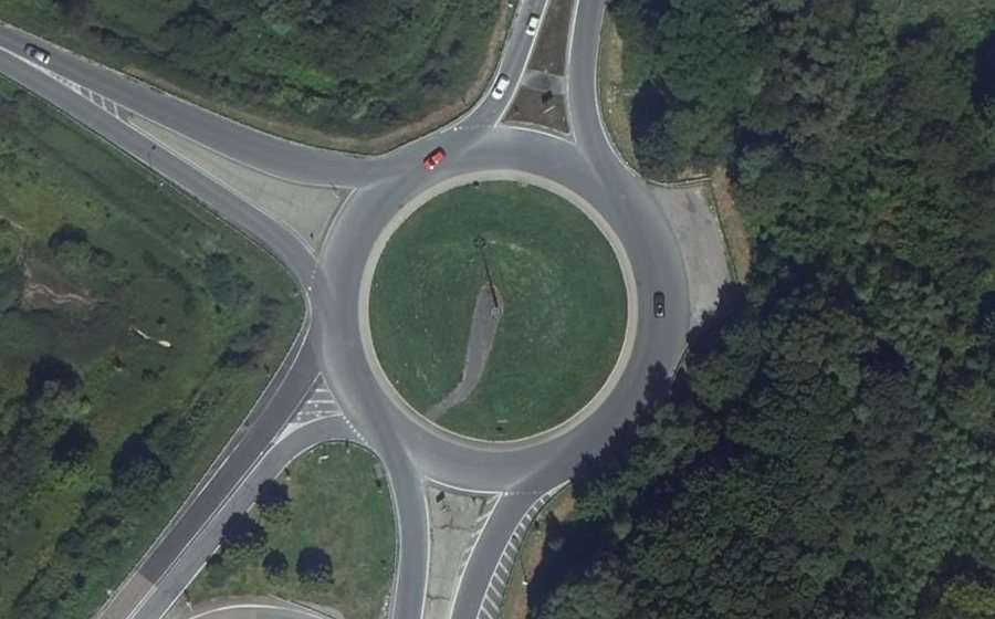Vue aérienne du Rond-point anonyme n°26389726