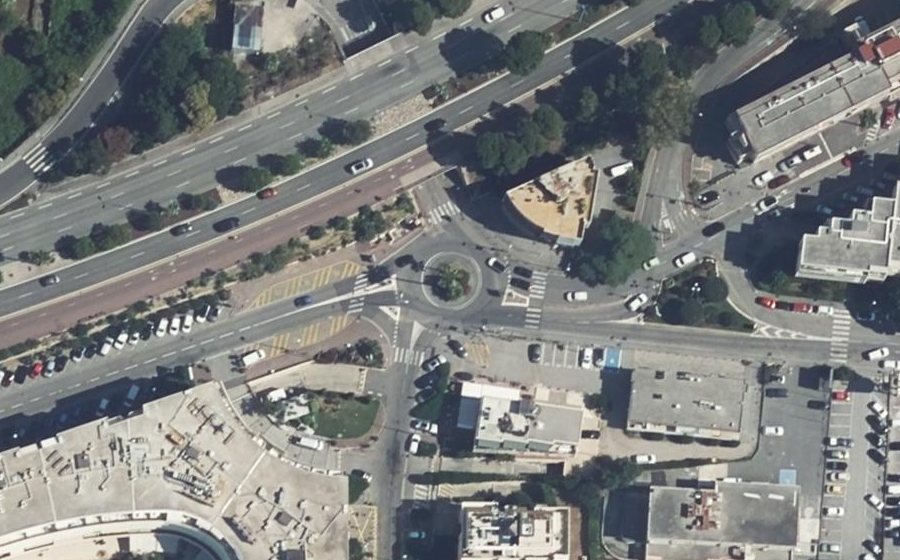 Vue aérienne du Rond-point anonyme n°26474240