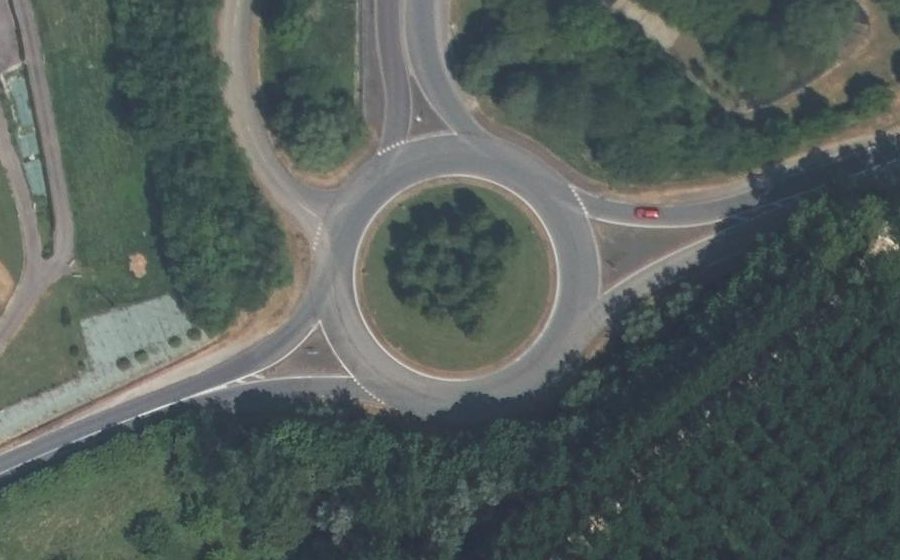 Vue aérienne du Rond-point anonyme n°26506546