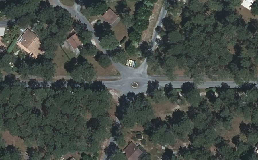 Vue aérienne du Rond-point anonyme n°26516367
