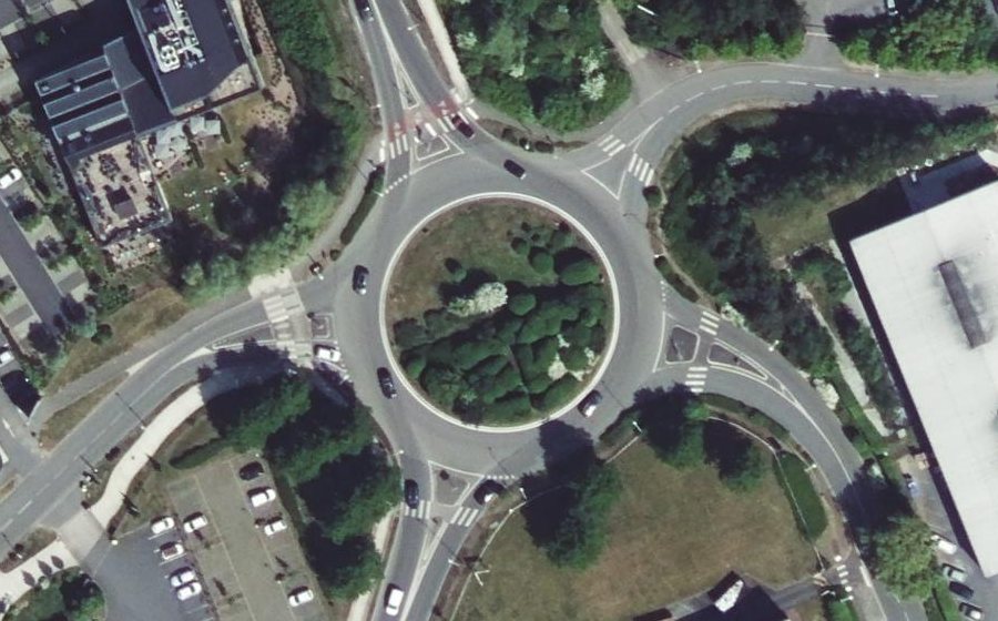 Vue aérienne du Rond-point anonyme n°26521065