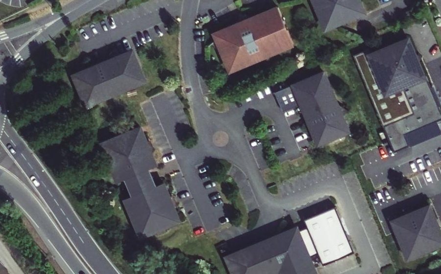 Vue aérienne du Rond-point anonyme n°26521085