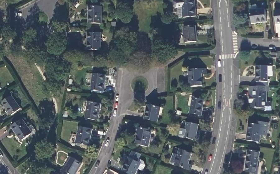 Vue aérienne du Rond-point anonyme n°26534010