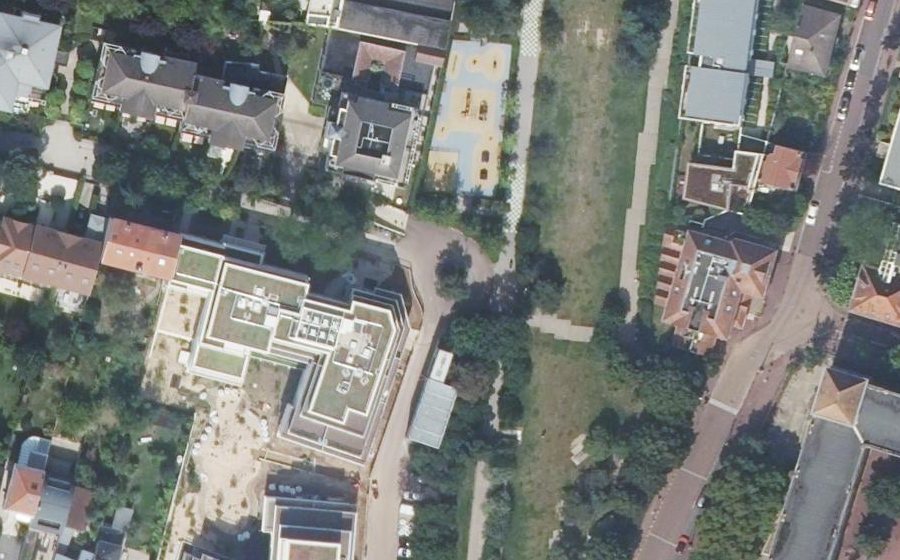 Vue aérienne du Rond-point anonyme n°26616263