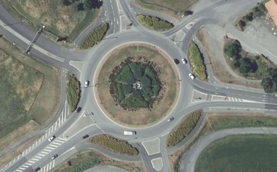 Vue aérienne du Carrefour Edmond Leclanché