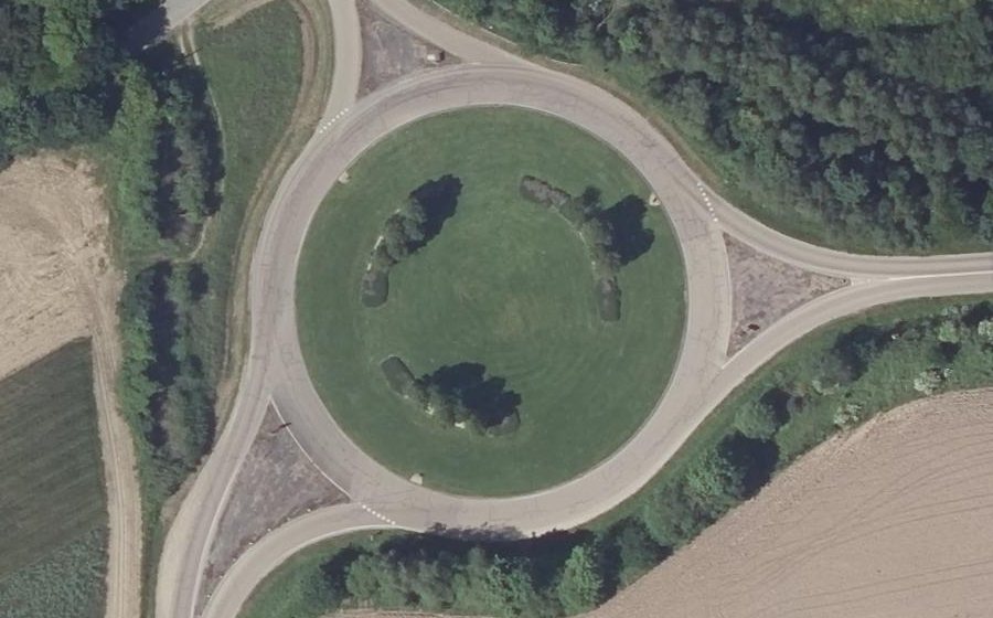Vue aérienne du Rond-point anonyme n°26736002