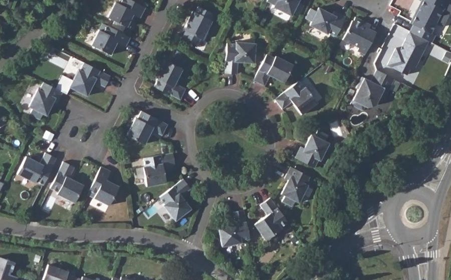 Vue aérienne du Rond-point anonyme n°26745655