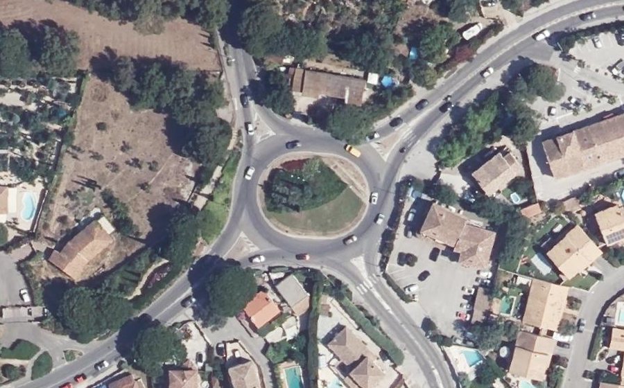 Vue aérienne du Rond-Point des Médailles Militaires