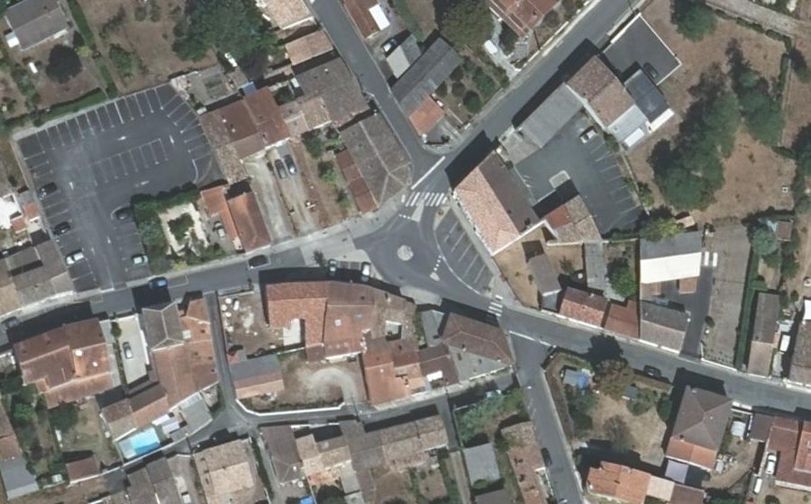 Vue aérienne du Place des Brouillauds