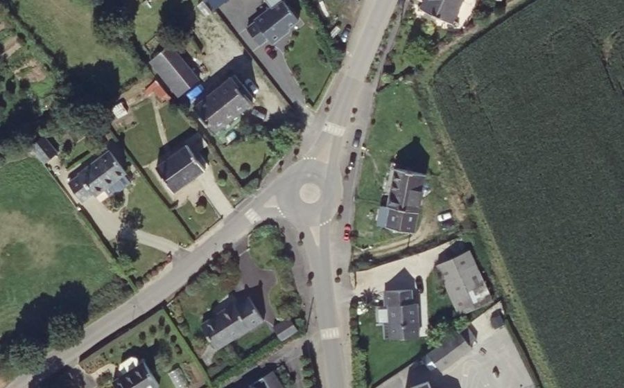 Vue aérienne du Rond-point anonyme n°268156999