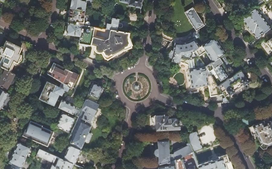 Vue aérienne du Rond-point anonyme n°26935533