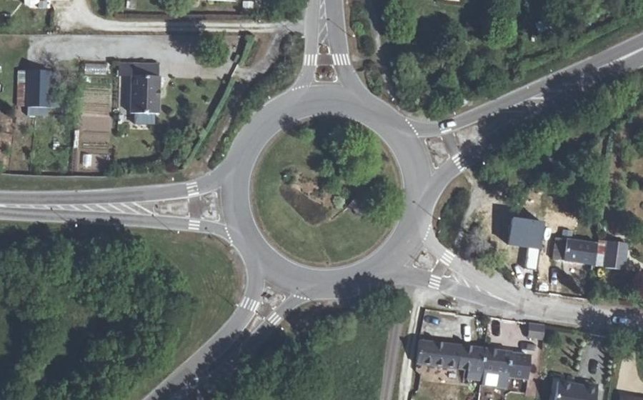 Vue aérienne du Rond-point anonyme n°26955742