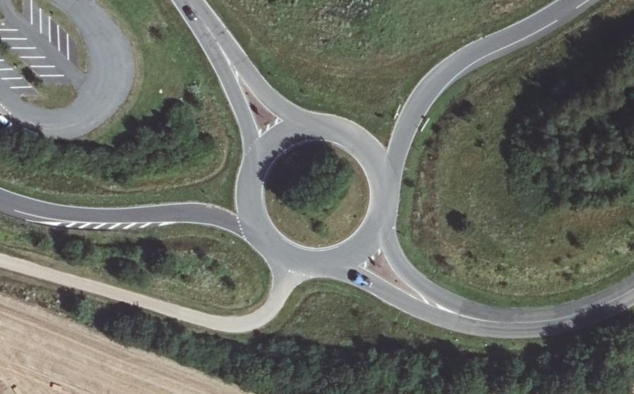 Vue aérienne du Rond-point anonyme n°26956059